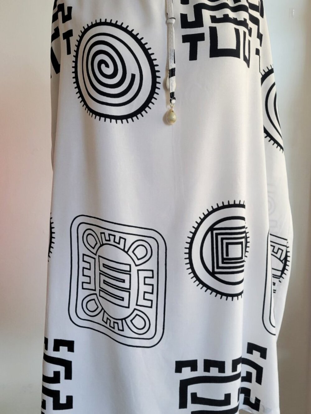 AS*HRO-Bohemian White Elasticized Long Skirt w/Side Pockets & Ethnic Prints- XXL - Picture 7 of 8